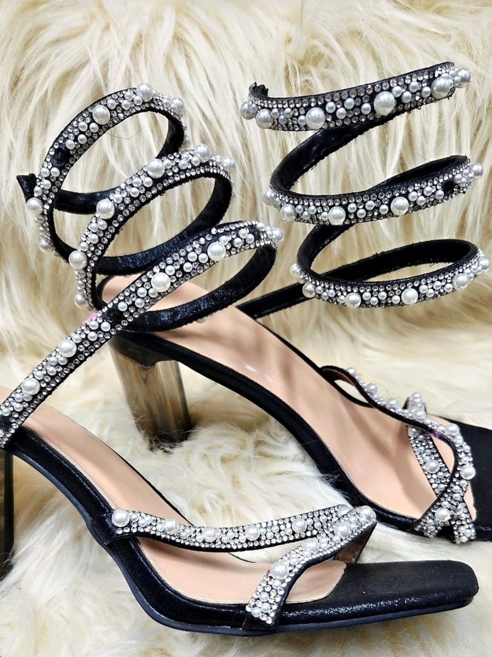 Source Unknown Black Spiral Pearl & Crystal Heels